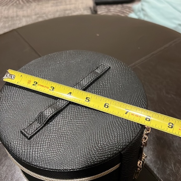 New Lancôme Paris Round Cosmetic Box 📦 - Picture 15 of 16